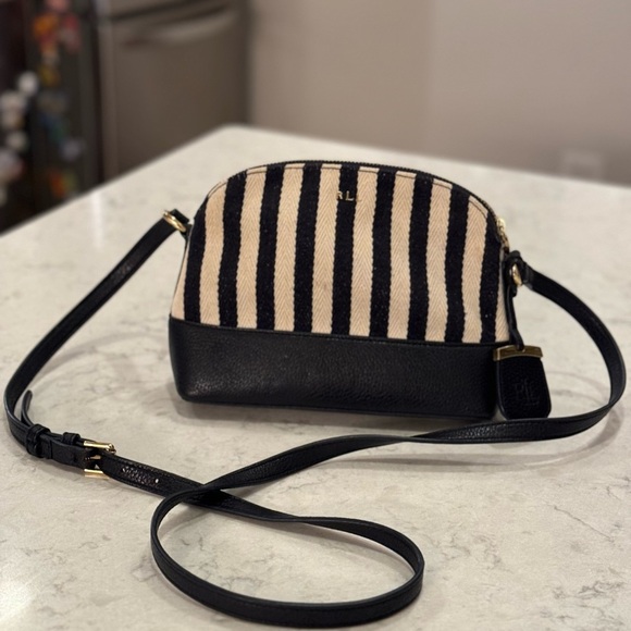 Ralph Lauren cream and navy shoulder bag with adjustable leather strap - Picture 15 of 16